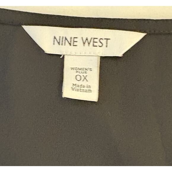 NWT Nine West Women’s V-neck Sleeveless Lined Blouse Tank Plus Size 0X - Picture 5 of 12